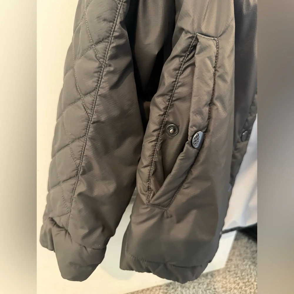 Stio Women’s Skycrest Insulated Snap Shirt XS Raven - Picture 5 of 5